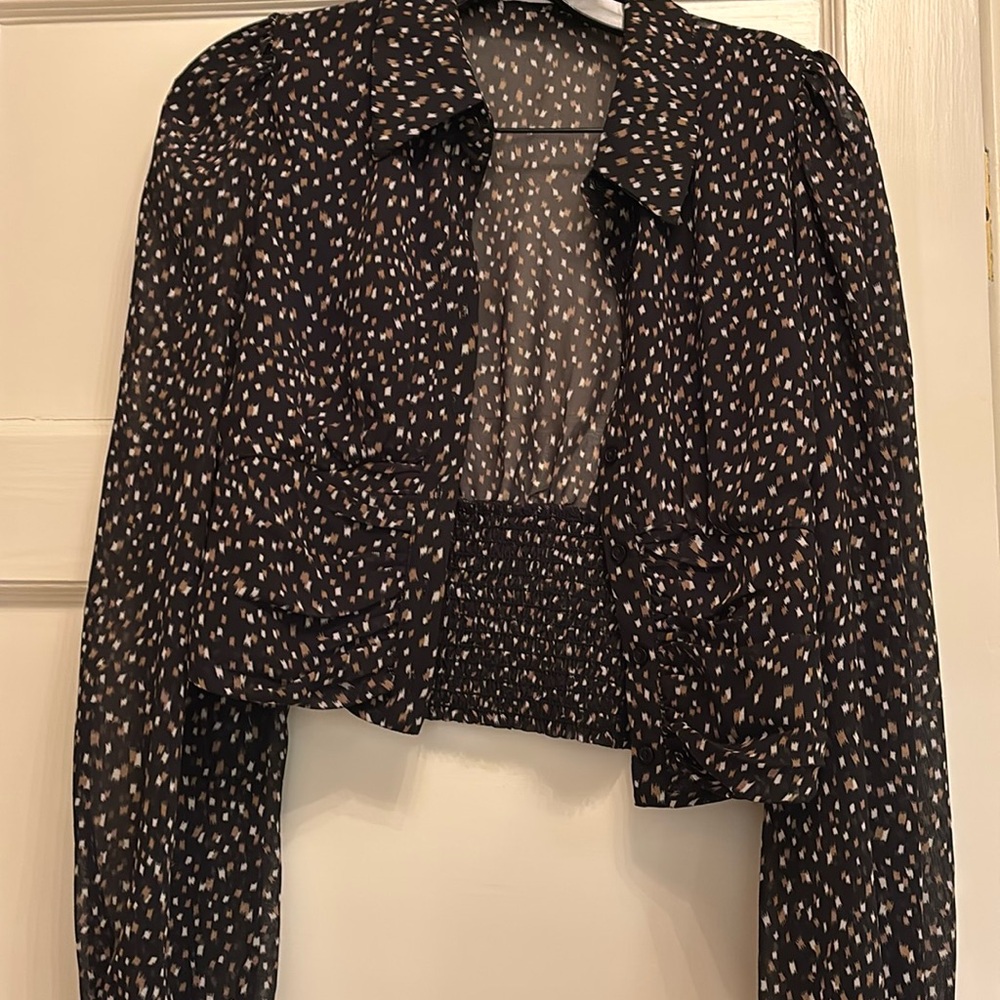 ASTR The Label Black Taupe Geo Print Ruched Blouse